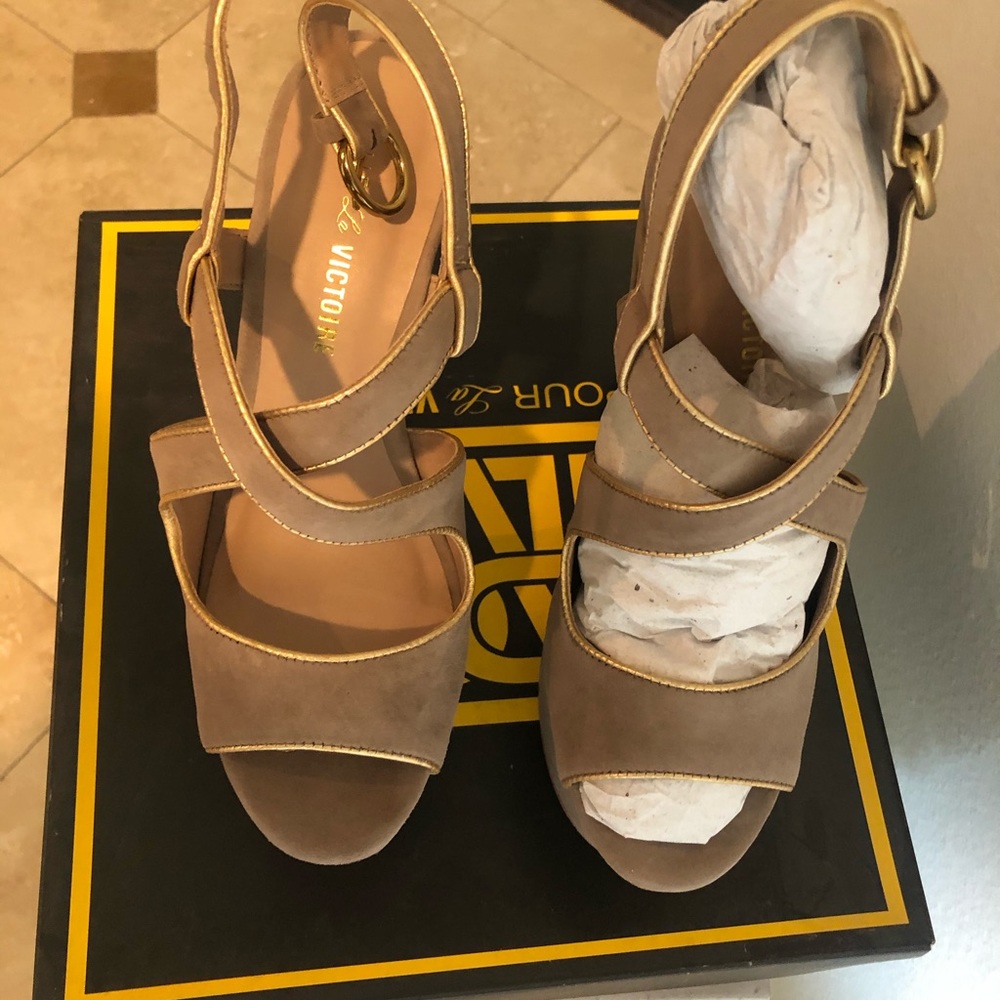 Pour la victorie kid suede platform